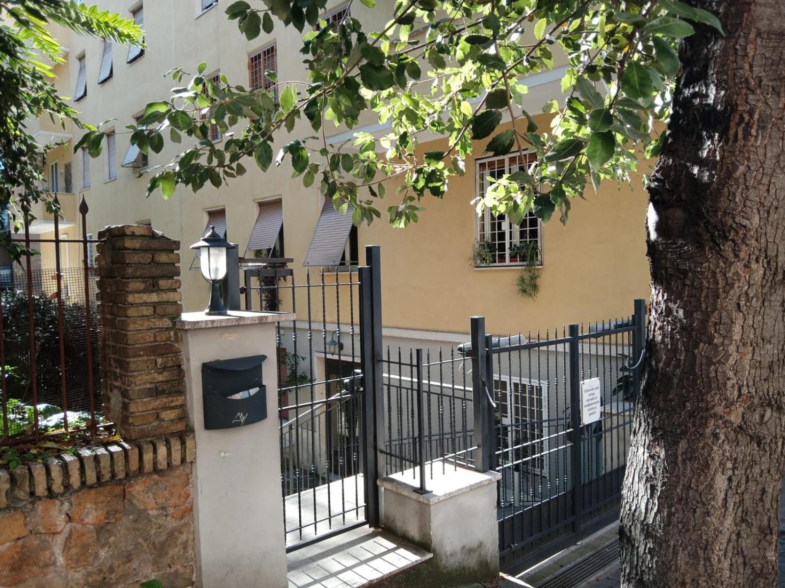 Rome Top Floor With Terrace المظهر الخارجي الصورة
